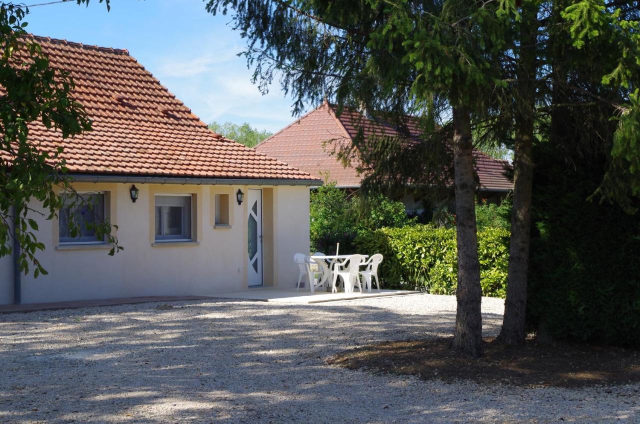 Gite Les Grands Pres Frontenard Exterior foto